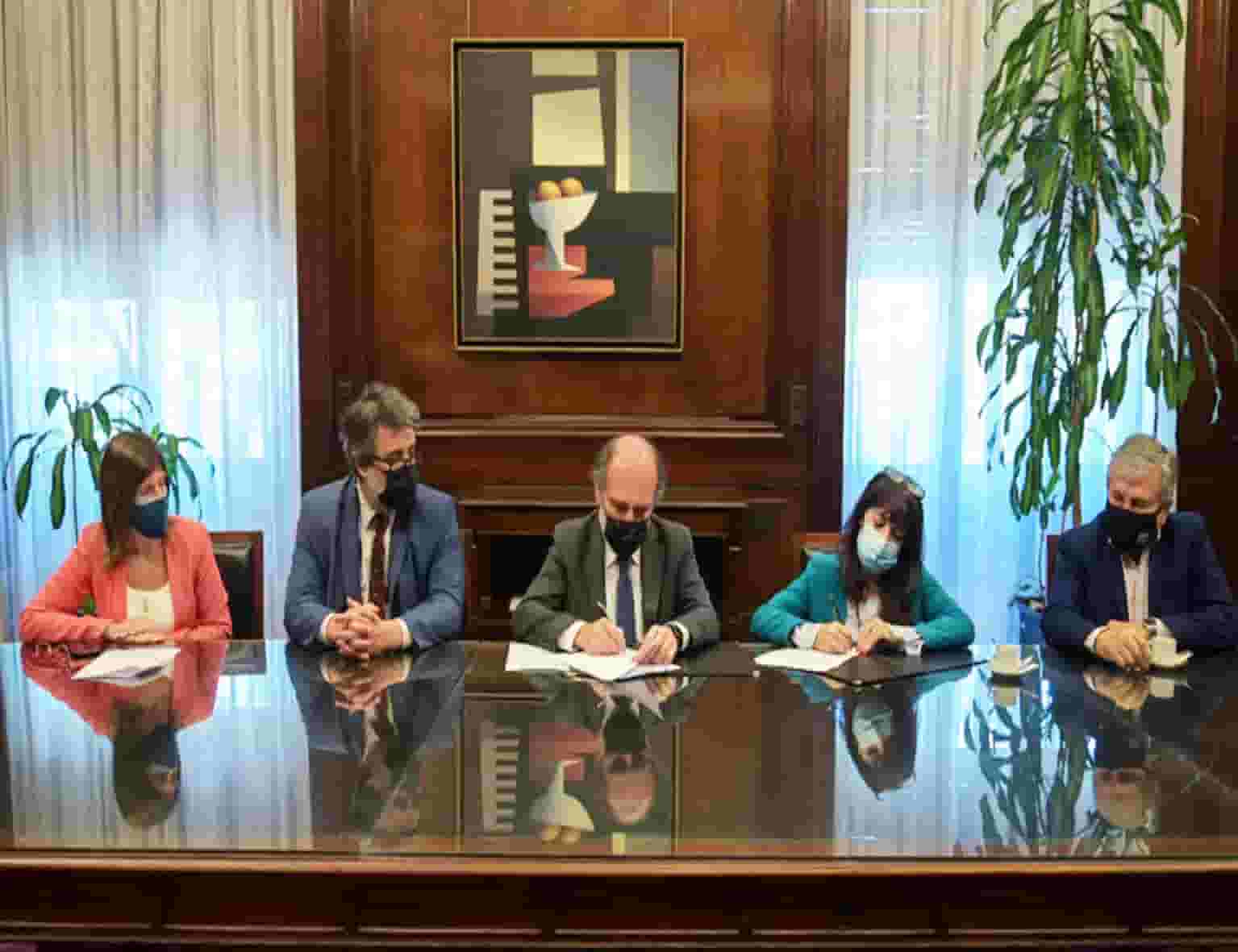 Acuerdo entre el Banco Nacìon y las entidades farmacéuticas para acceder a beneficios y descuentos exclusivos