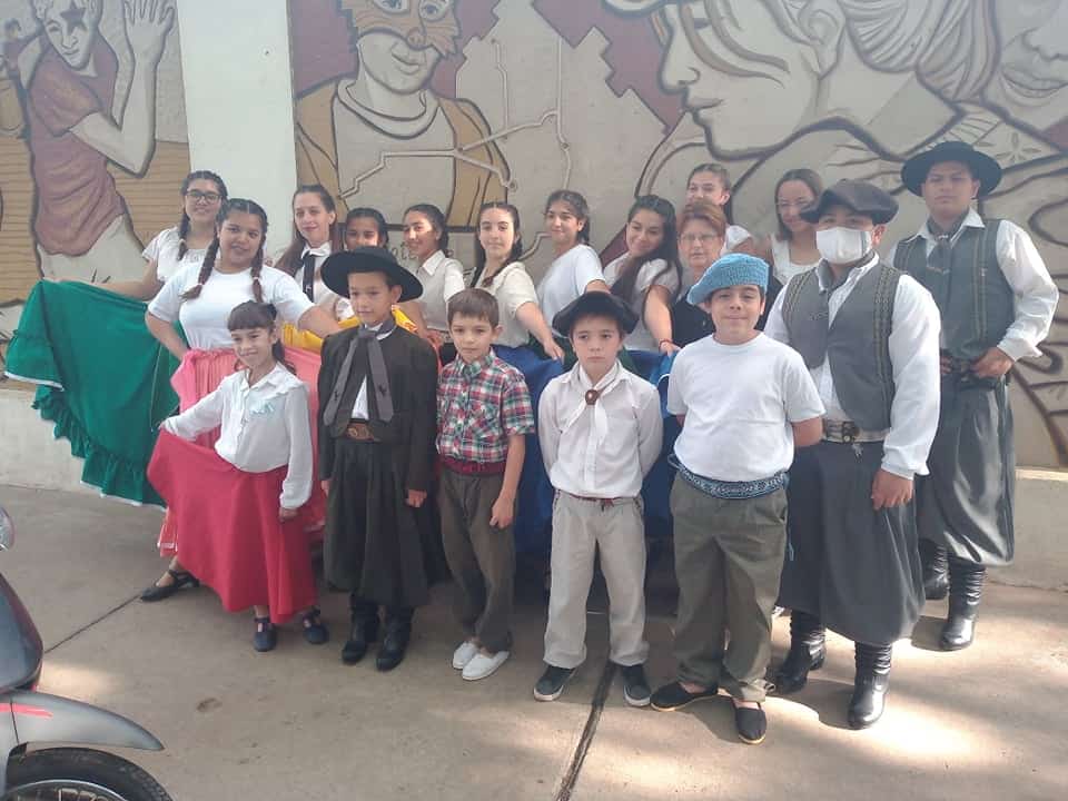 La Comunitaria: Realizo la jornada cultural Renacer en comunidad