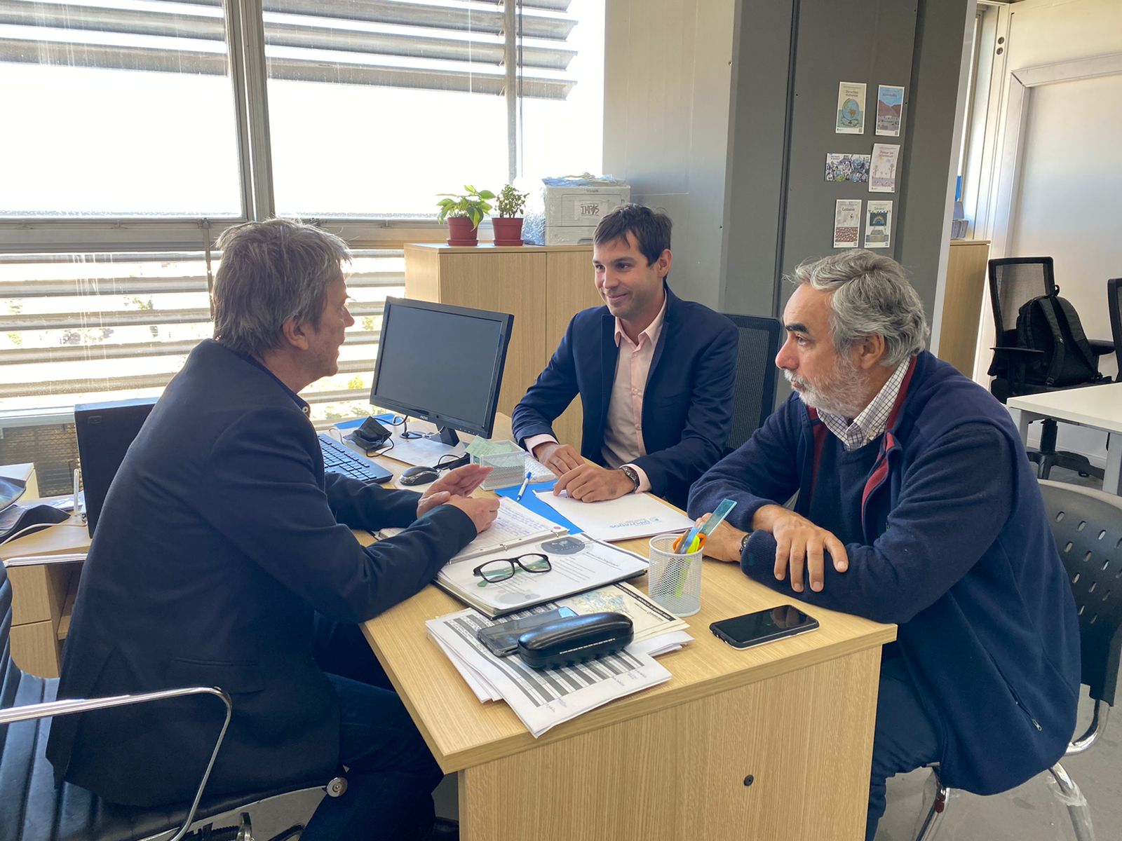 EL INTENDENTE FERNÁNDEZ Y EL DIPUTADO VALENTÍN MIRANDA SE REUNIERON CON EL DIRECTOR DE TRIBUNALES DE CLASIFICACIÓN DE LA PROVINCIA