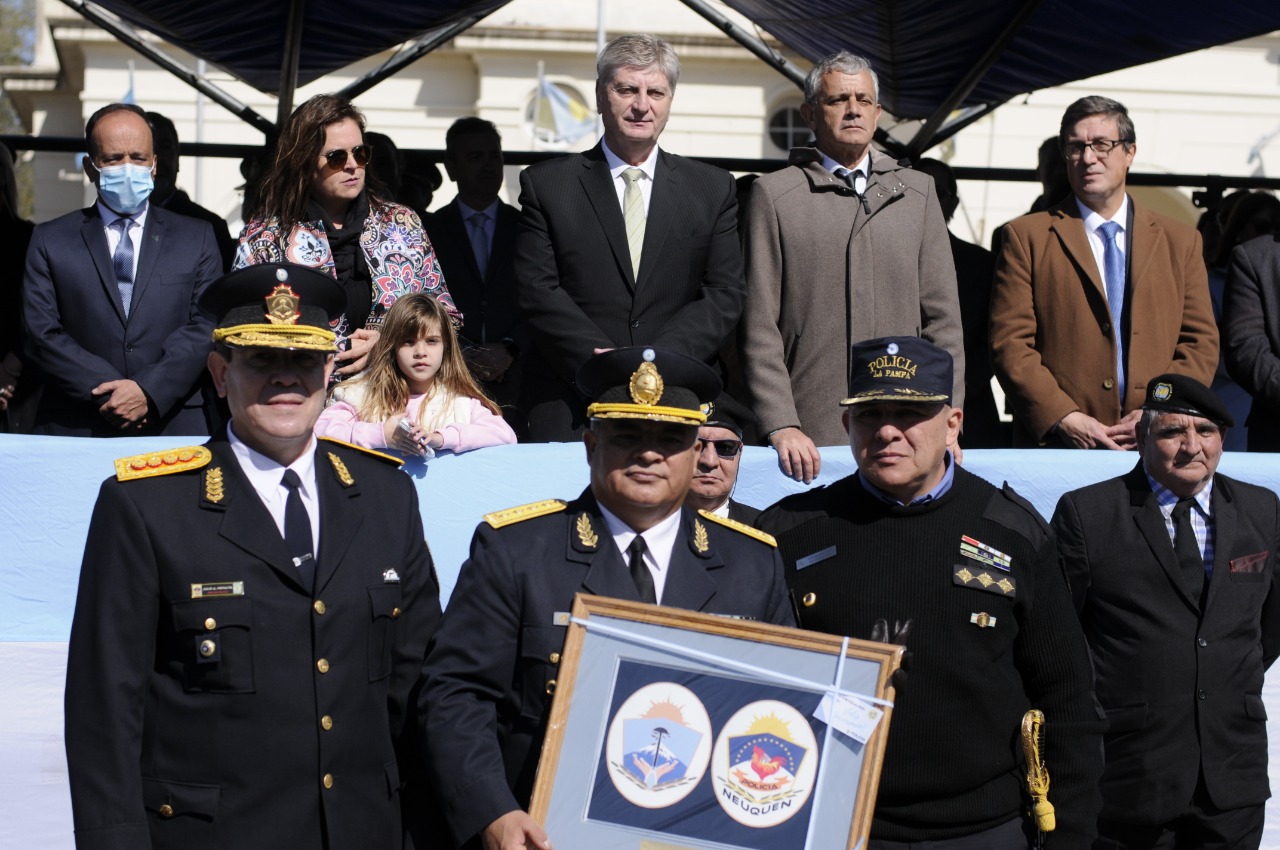 Ziliotto encabezó la celebración del 136 aniversario de la Policía de La Pampa