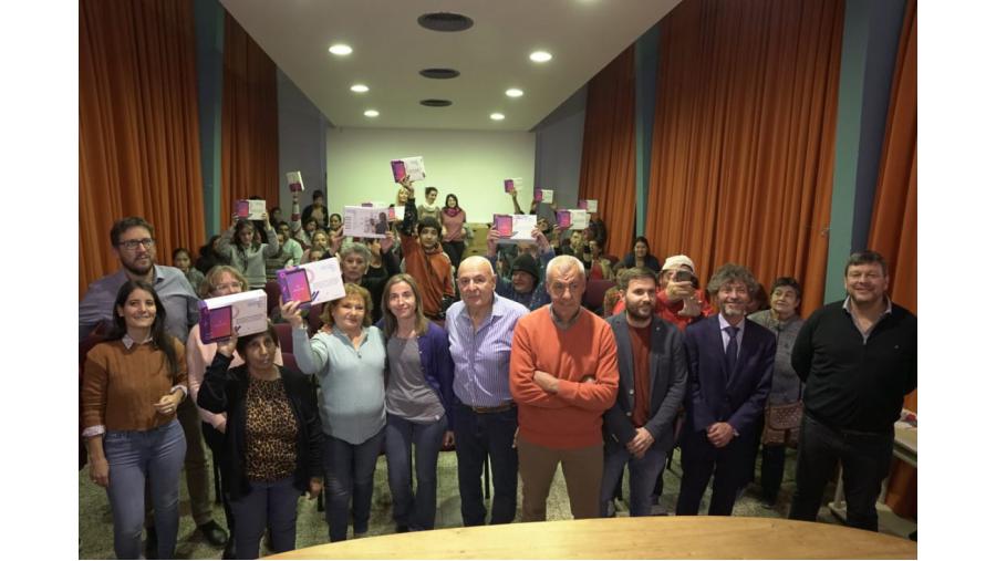 «Conectando con vos»: culminó la entrega de las 4.000 tablets en la Provincia