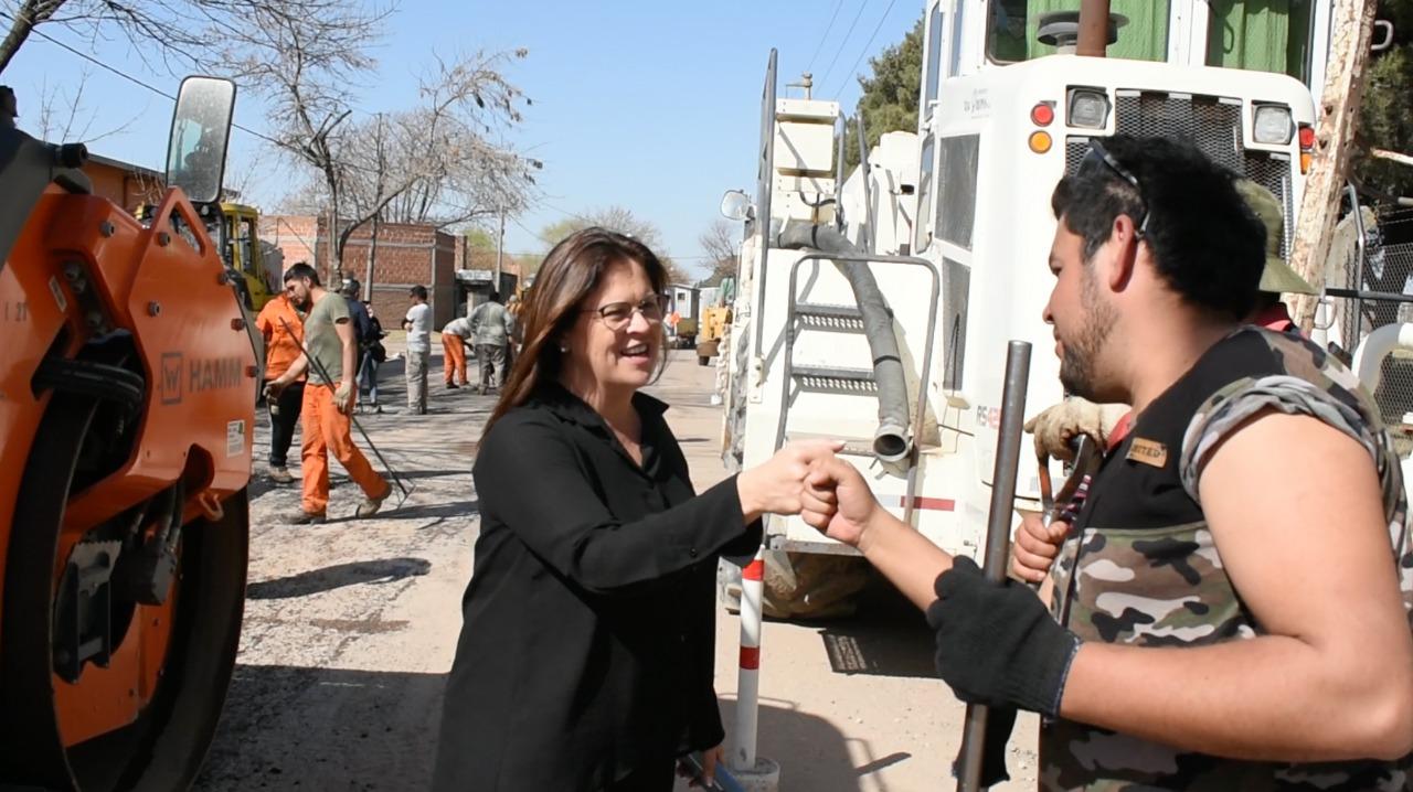 COMENZÓ LA REPAVIMENTACIÓN DE 267 CUADRAS DE ASFALTO EN GENERAL PICO