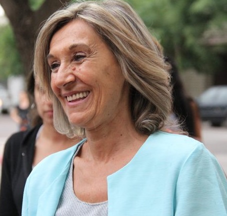 “MES DE SENSIBILIZACIÓN SOBRE EL CÁNCER DE MAMA”