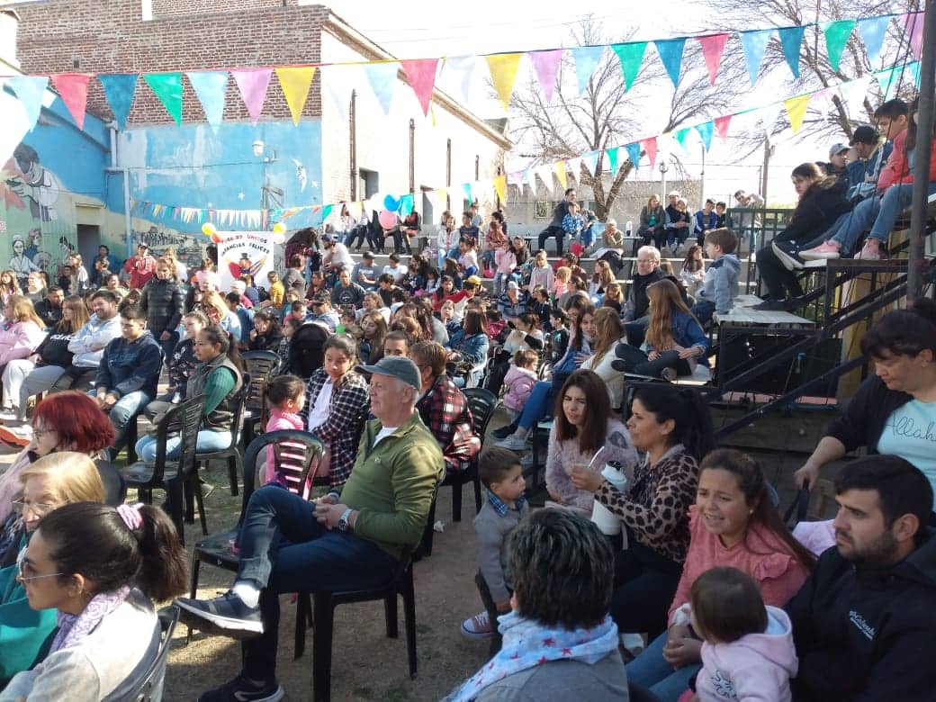 AMÉRICA: LA COOPERATIVA LA COMUNITARIA FESTEJO EL MES DE LA NIÑEZ