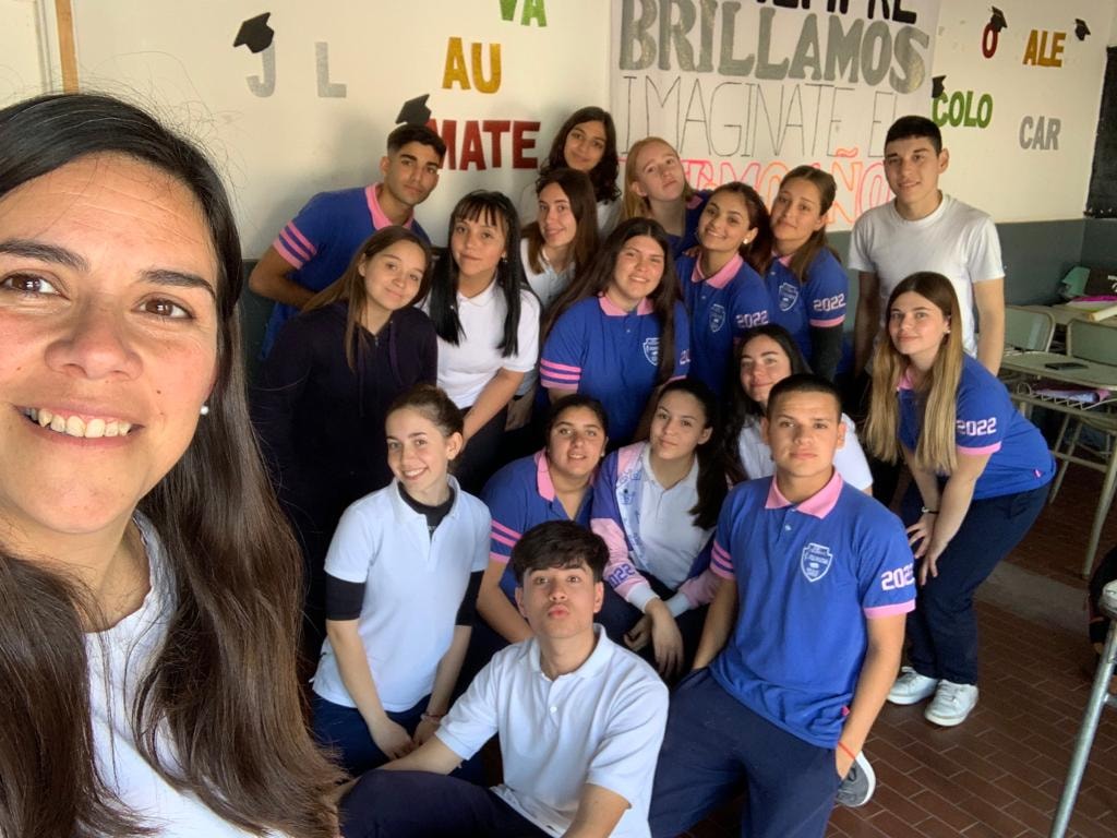 LA COMUNITARIA LLEVA ADELANTE TALLERES EN ESCUELAS DE RIVADAVIA PARA ABORDAR EL TEMA DE CONSUMOS PROBLEMÁTICOS