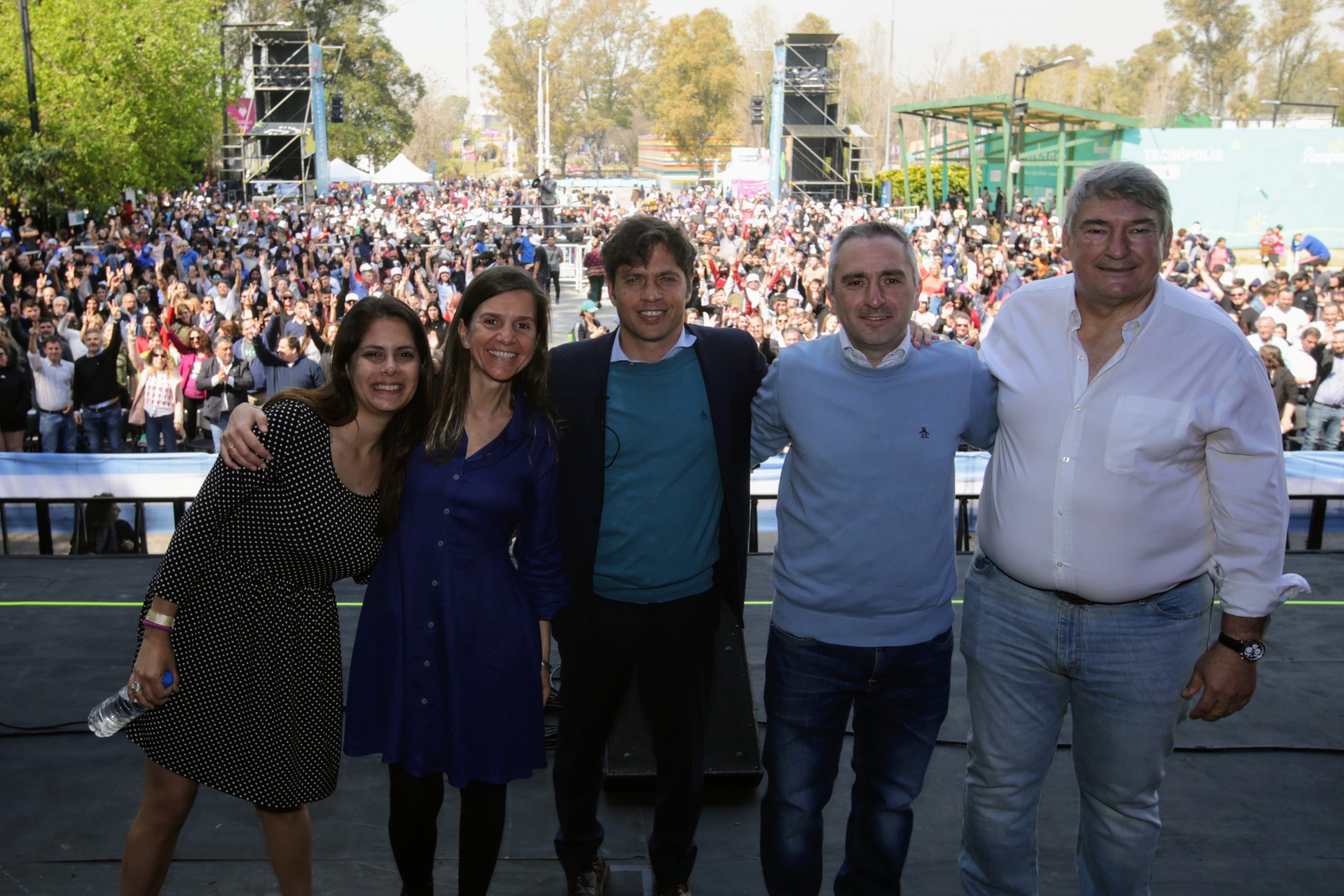 Kicillof anunció la extensión del boleto estudiantil para universidades del interior
