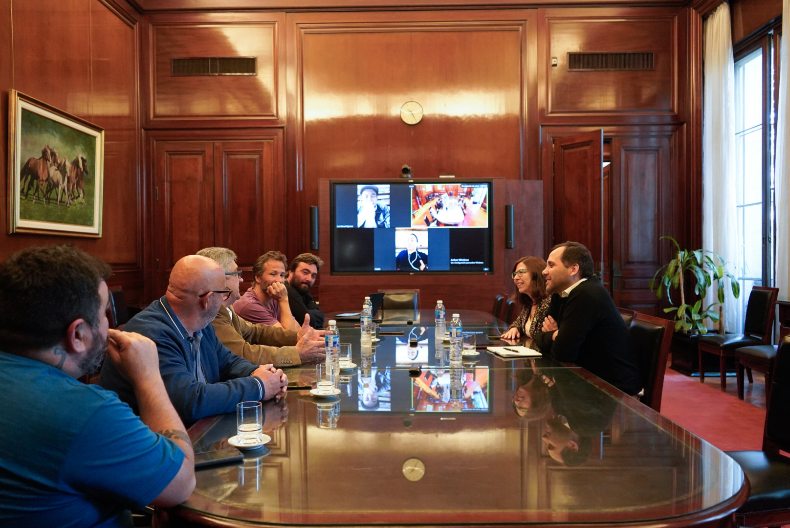 Batakis recibió a representantes de movimientos de trabajadores rurales y cooperativas lácteas