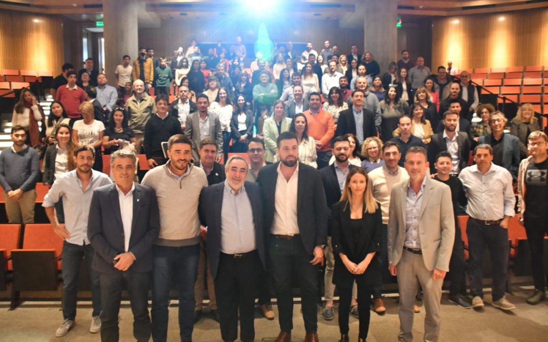 EL INTENDENTE FERNÁNDEZ EXPUSO SOBRE LA PROPUESTA DE TURISMO LOCAL, EN EL 4TO ENCUENTRO DE TRANSFERENCIA DE GESTIÓN E INTERCAMBIO CON MUNICIPIOS