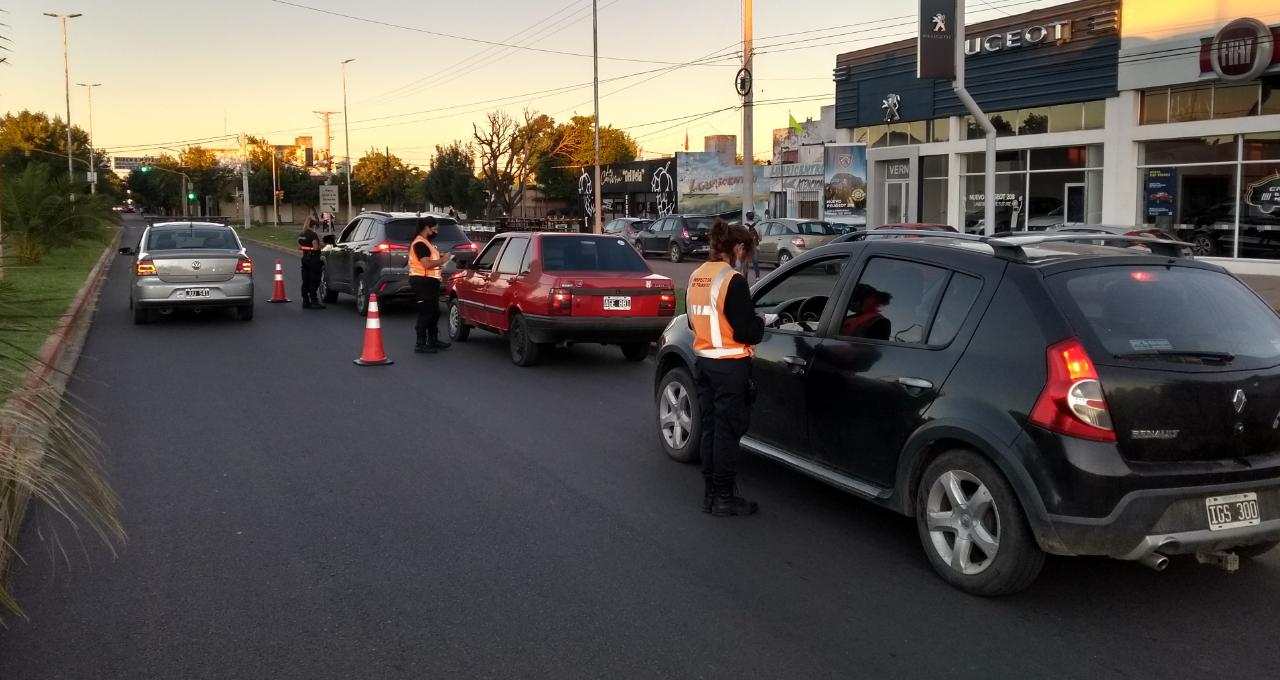 CONTINÚAN LOS OPERATIVOS DE TRÁNSITO EN LA CIUDAD