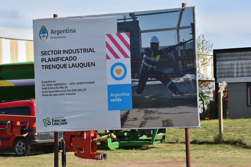 TRENQUE LAUQUEN: EL MUNICIPIO EMPEZÓ LAS OBRAS DE MEJORA EN EL SECTOR INDUSTRIAL