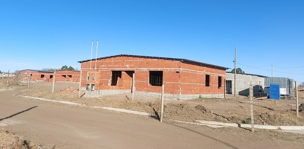 Intendente Alvear mejora infraestructuras urbanas