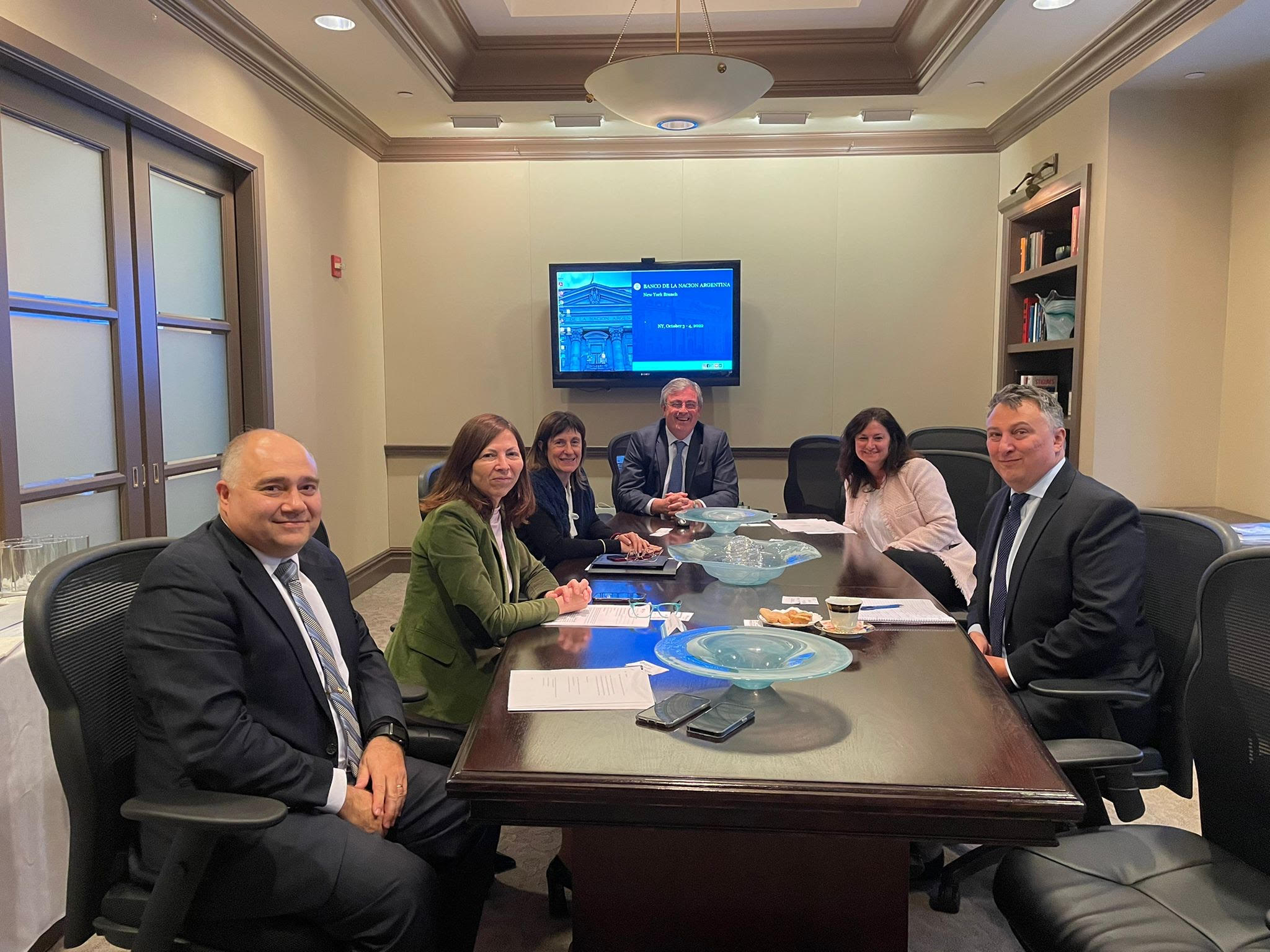 Nueva York: Agenda de Batakis con bancos del mundo financiero internacional