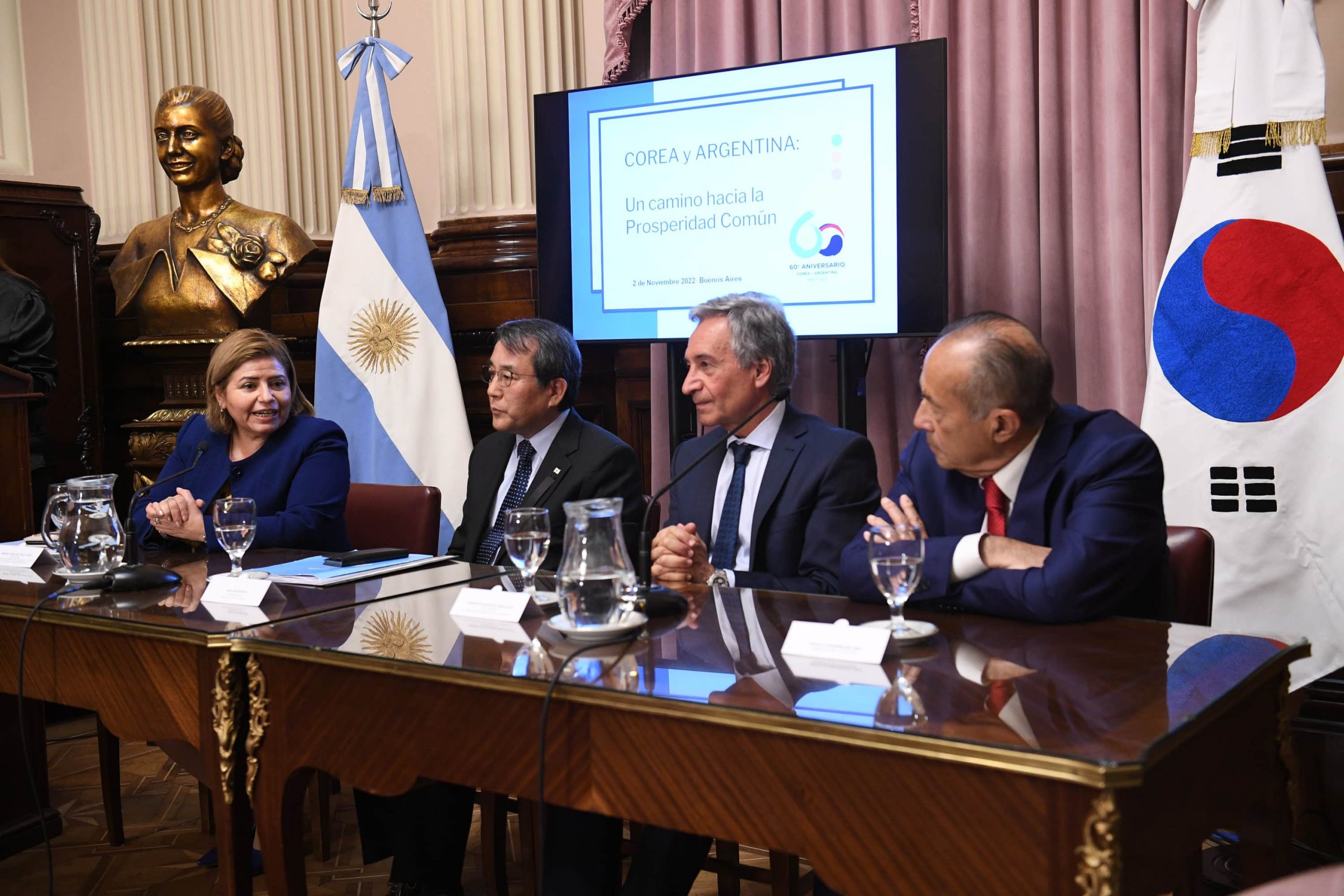 VISITA DEL EMBAJADOR DE COREA DEL SUR EN UNA PLENARIA DE DOS COMISIONES