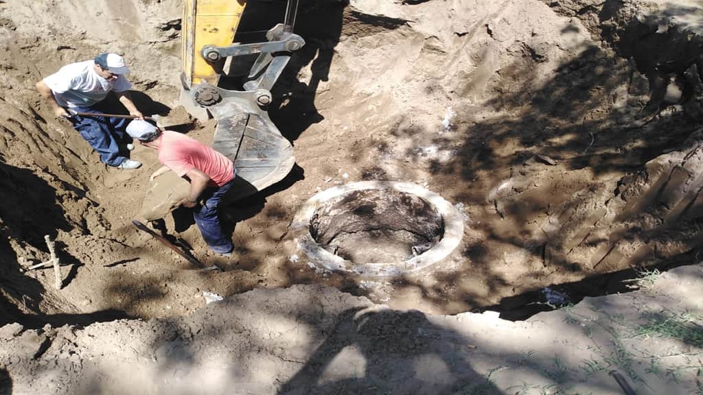 EL MUNICIPIO TERMINÓ LOS TRABAJOS DE REPARACIÓN DE UN CRUCE DE LA RED CLOACAL