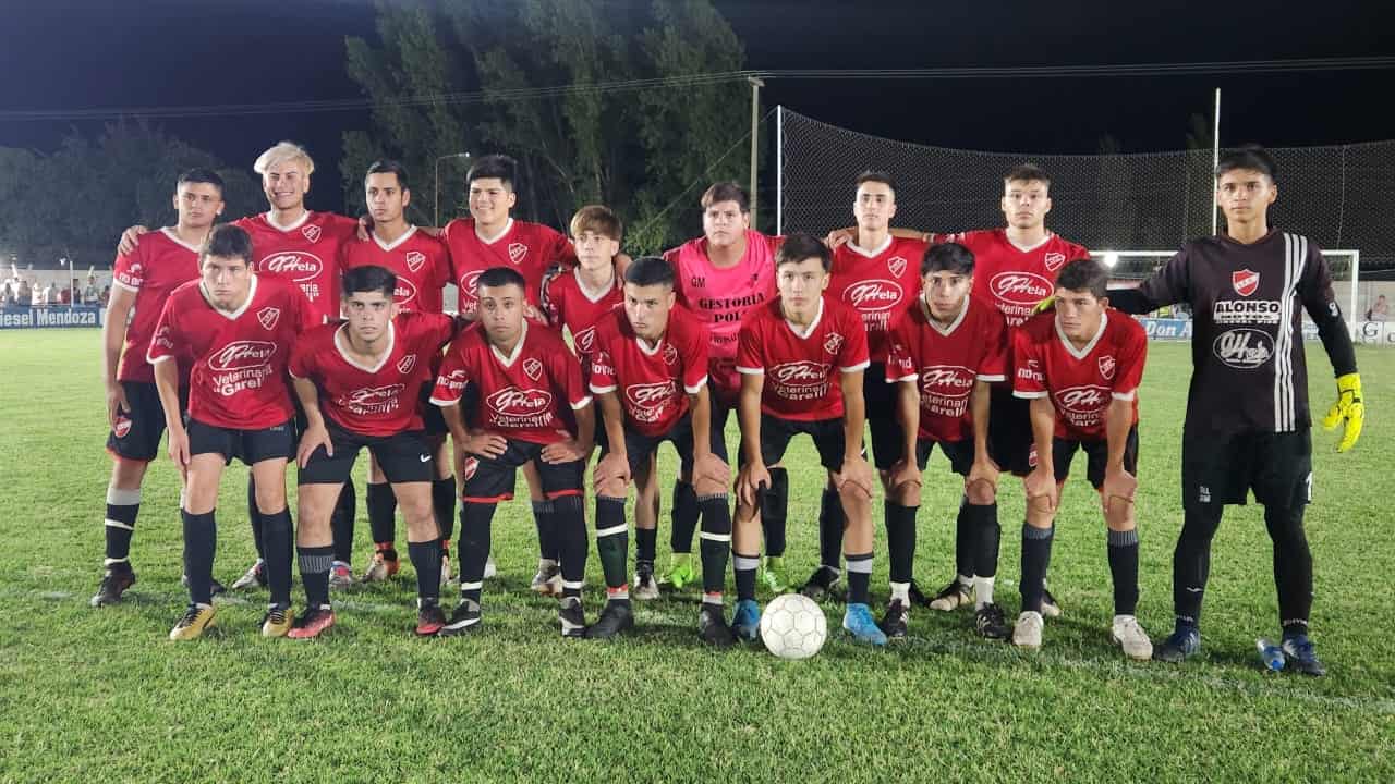 Los diablos de González Moreno pisan fuerte en la Copa Rivadavia