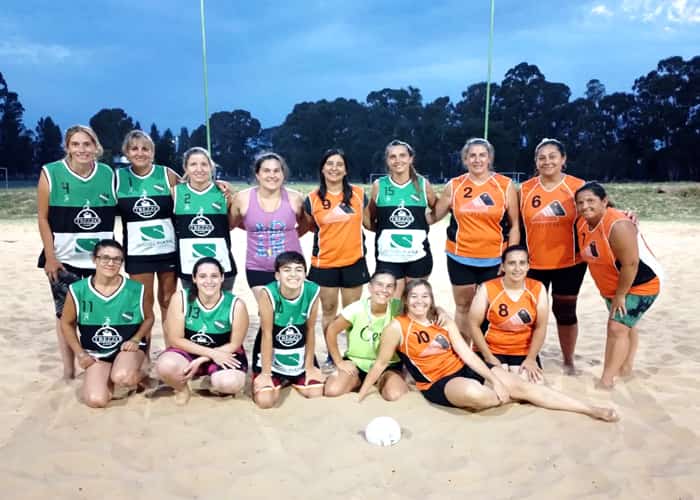 VALIENTES SE CONSAGRÓ CAMPEÓN DEL TORNEO DE CESTO BEACH FEMENINO