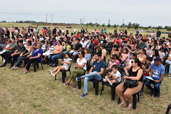 56 familias más cumplieron el sueño de la casa propia gracias, a la gestión de Miguel Angel Fernández