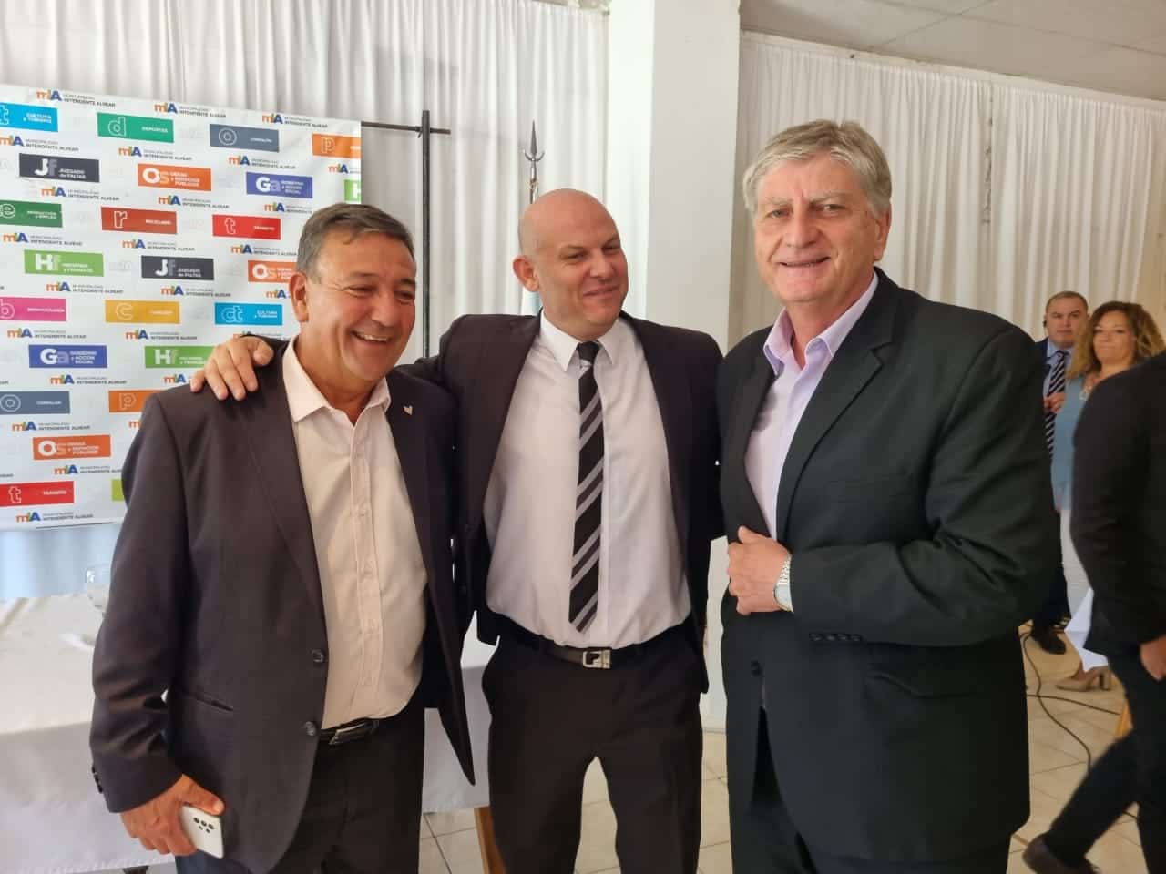 El gobernador Sergio Ziliotto licitó la obra ampliación de cloacas en Intendente Alvear