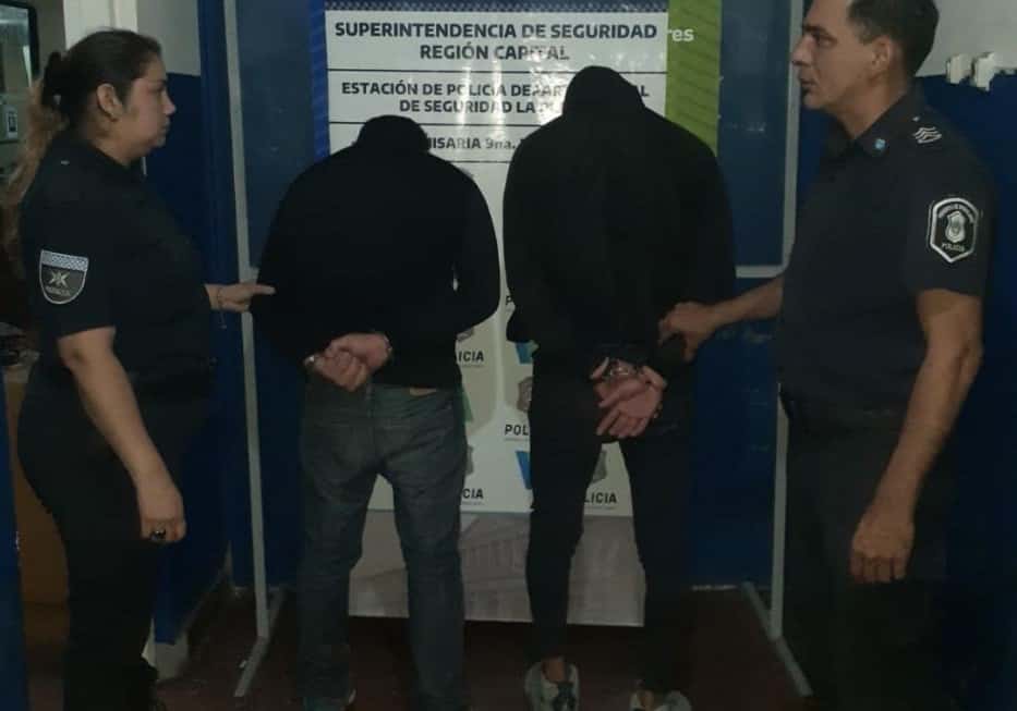 Ultimo Momento: Detienen a dos policías por intentar matar a un Hombre