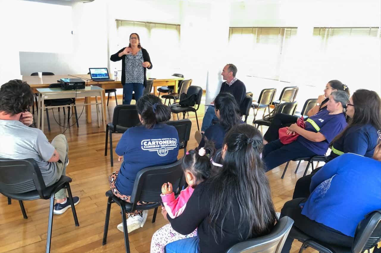 EL MUNICIPIO LLEVARÁ A CABO UNA PROYECTO PILOTO CON PROMOTORAS AMBIENTALES PARA PROMOVER LA SEPARACIÓN DE RESIDUOS