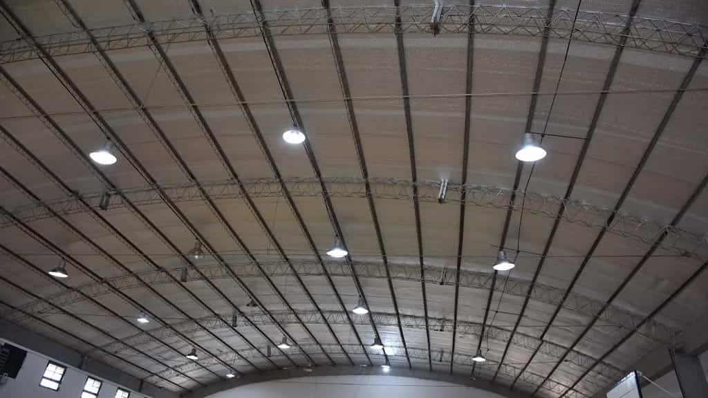 MUNICIPIO REALIZÓ EL RECAMBIO COMPLETO DEL TECHO DE CHAPA DEL GIMNASIO DE LA ESCUELA DE EDUCACIÓN TÉCNICA Nº 1