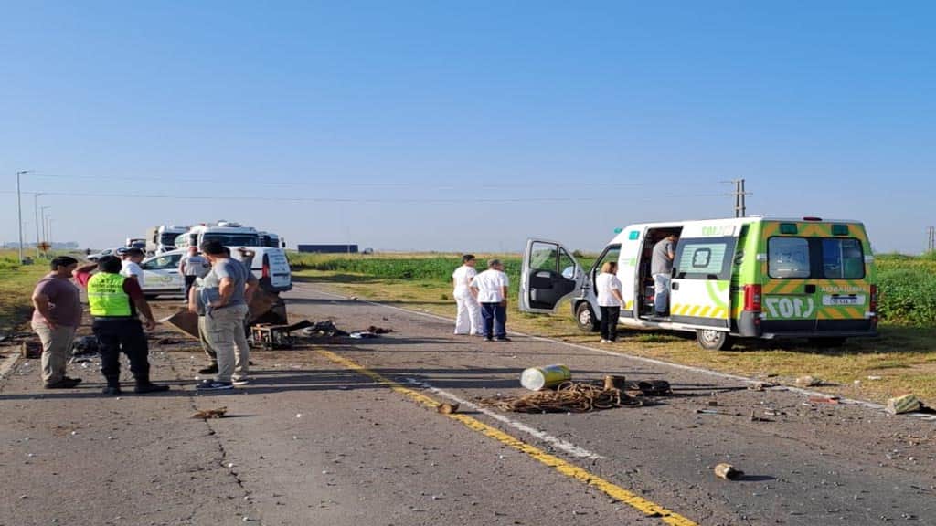 AMERICA: ACCIDENTE A METROS DEL CRUCE DE LAS RUTAS 33 Y 70