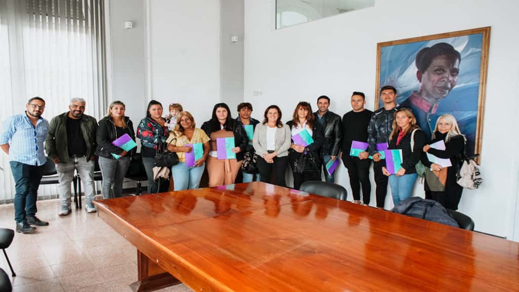 REALIZARON UNA NUEVA ENTREGA DE CRÉDITOS PARA 13 PIQUENSES