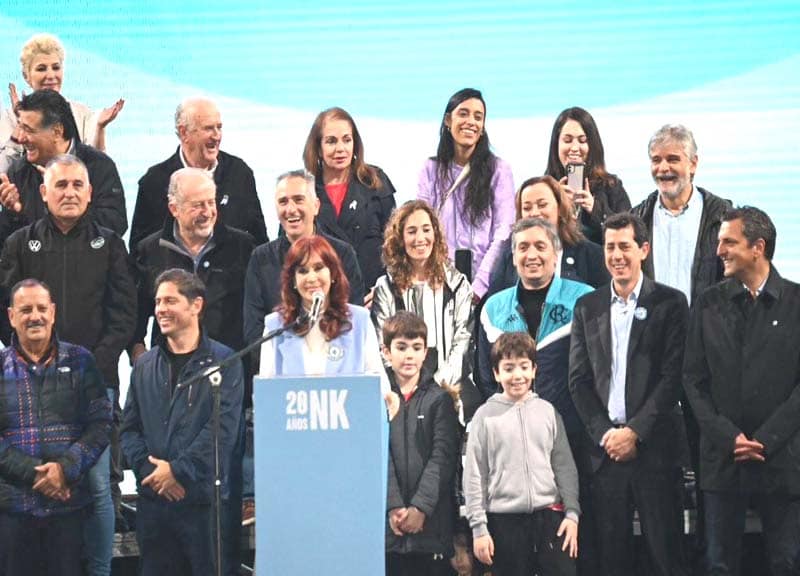 Más de 500 mil personas aclamaron ante lágrimas de emoción Cristina Presidenta