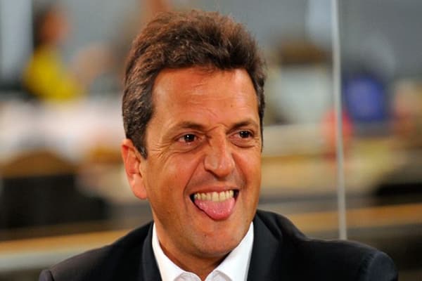 Carlos Verna se expreso en sus redes sociales «ahora nos cagó Sergio Massa»