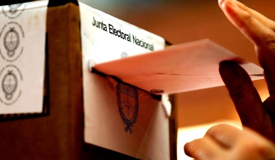 La importancia de los medios digitales bonaerenses en la cobertura de las elecciones generales