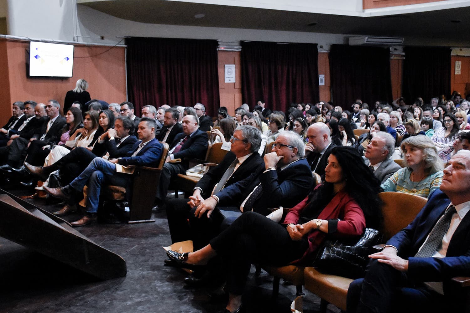 Exitosa Jornada en Defensa de la Ley de Honorarios en La Plata