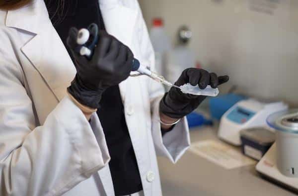 La ANMAT autoriza ensayo clínico de un fármaco contra el dolor crónico