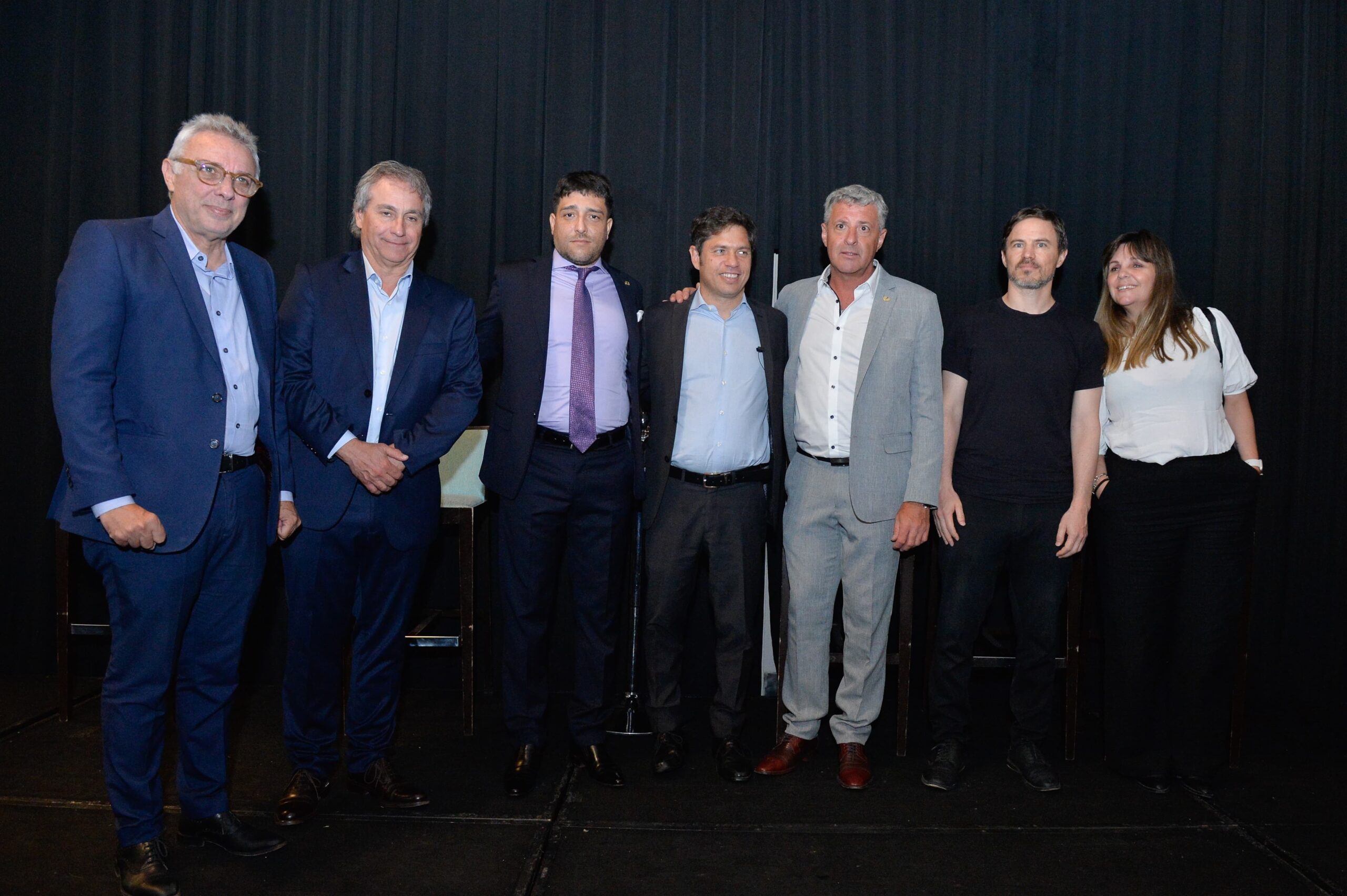 Kicillof participó de un encuentro con empresarios hoteleros y gastronómicos