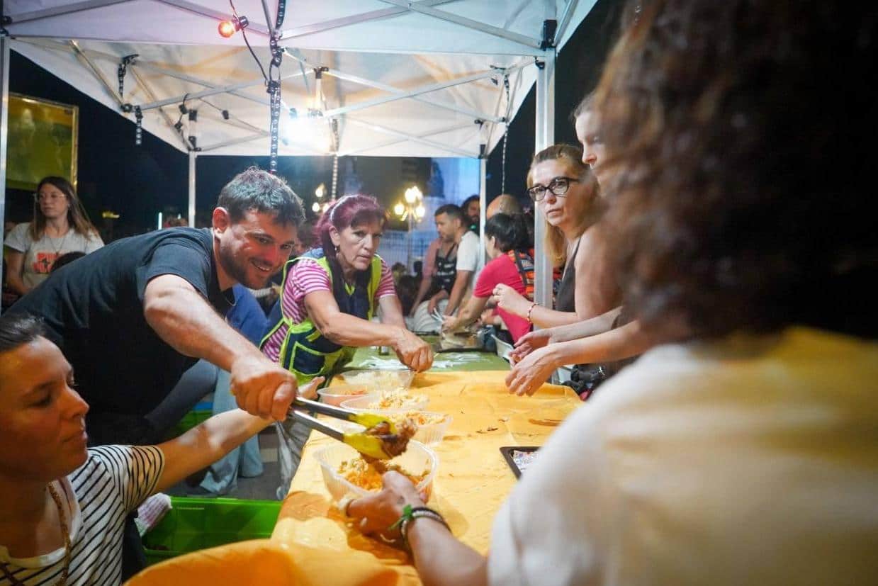 Juan Grabois celebró la Nochebuena junto a personas en situación de calle