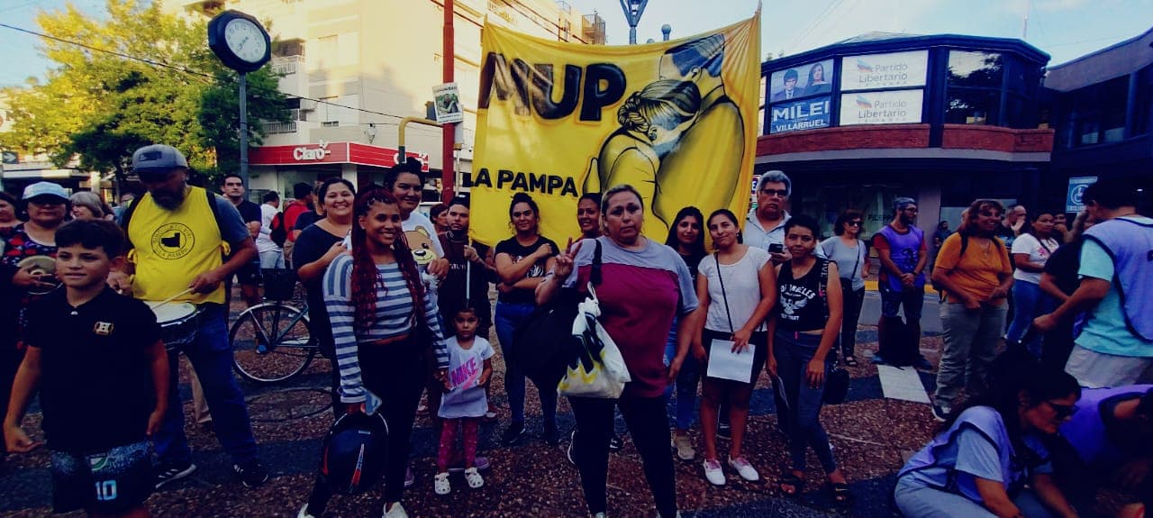 Multitudinario acto organizado por la Multisectorial de Gral. Pico en rechazo a las medidas nacionales