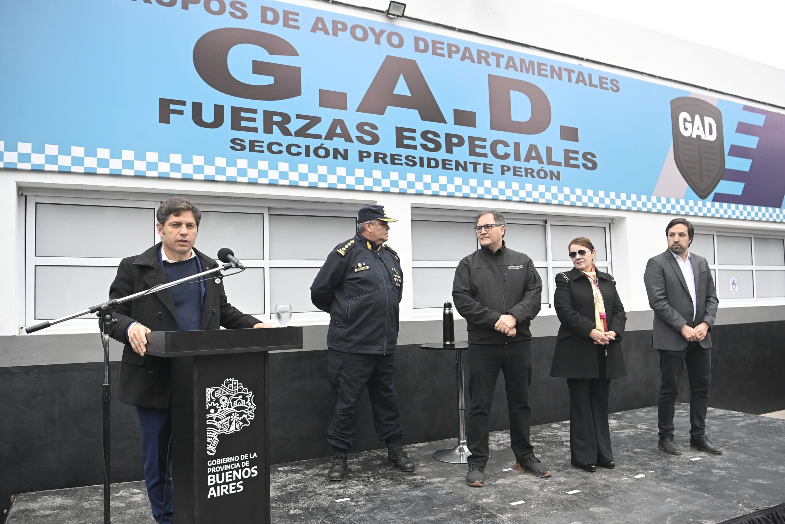 Kicillof inauguró dos nuevos destacamentos policiales en Guernica