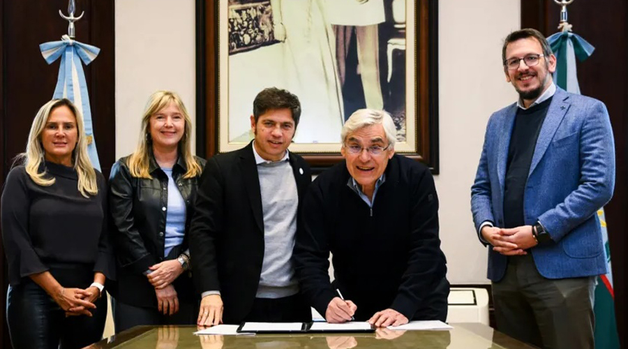 Los $700 millones que firmó Alegre: la foto de La Plata la pagarán los vecinos de Villegas por años