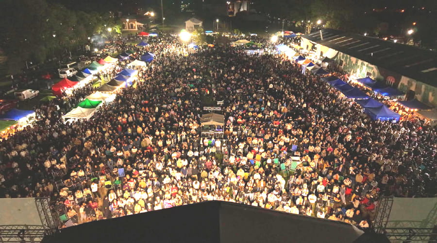 Multitudinario cierre del 116° aniversario de Rivadavia